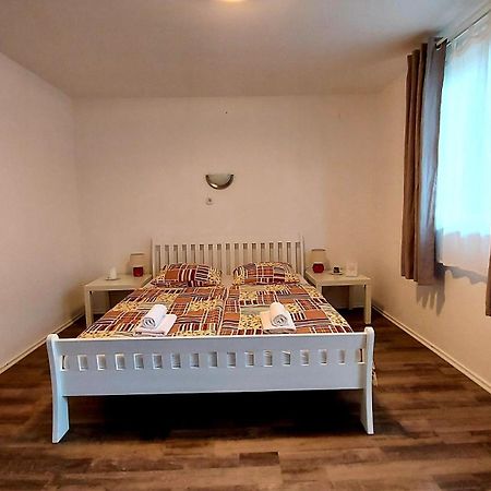 Ferienwohnung House Mesic Smoljanac Zimmer foto