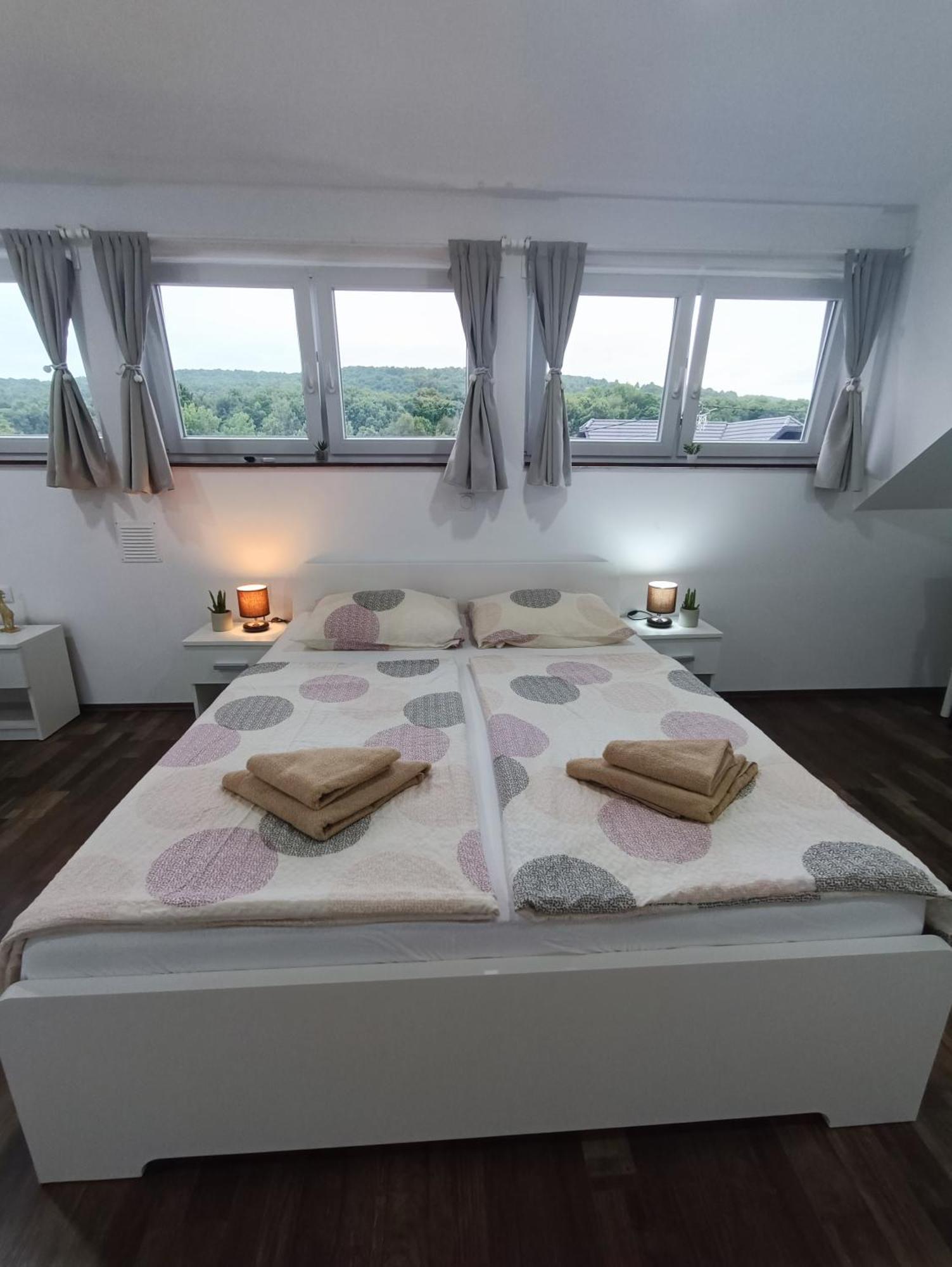 Ferienwohnung House Mesic Smoljanac Zimmer foto